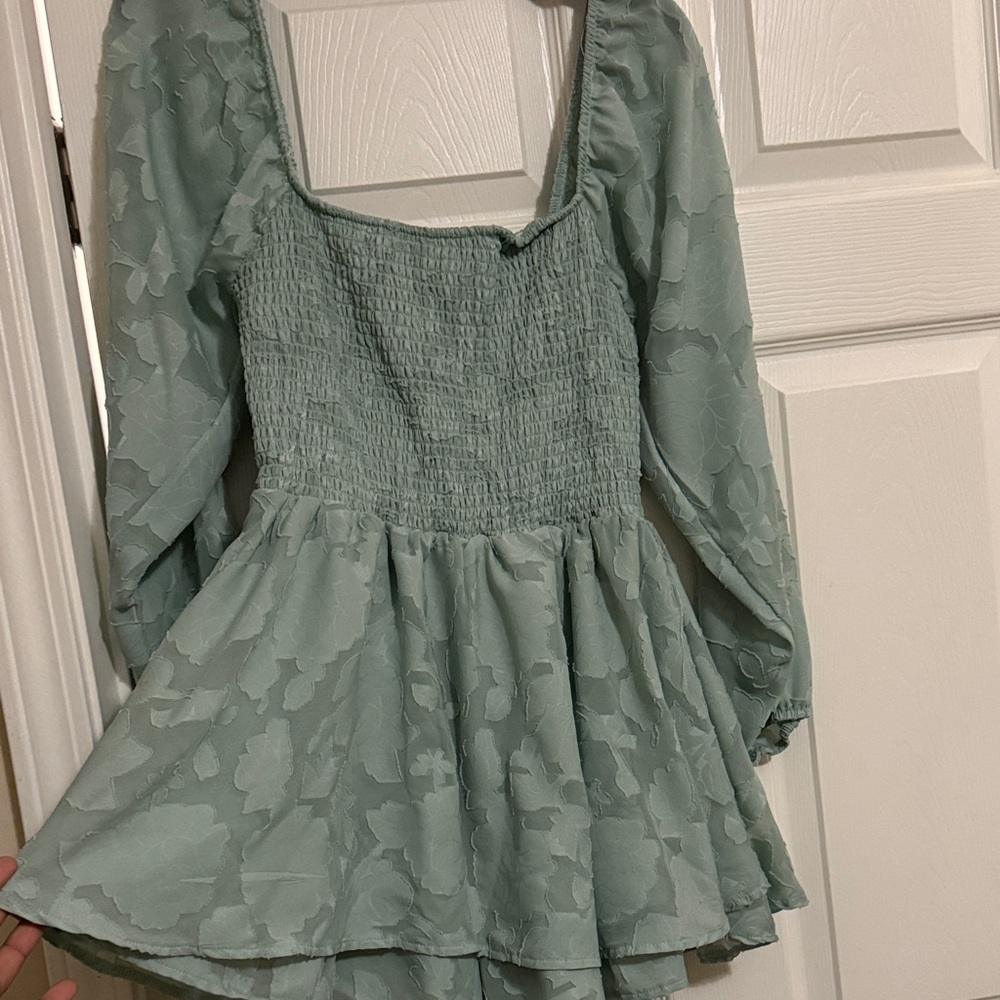 Elegant Green Long Sleeve Dress